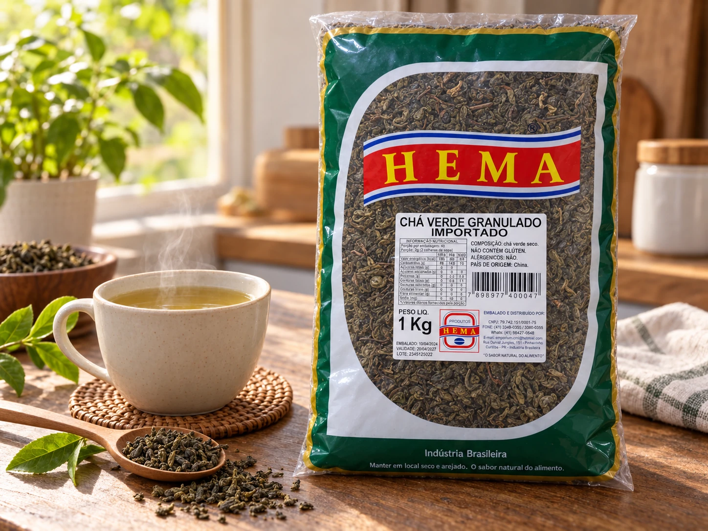 Chá verde e chá mate em composição culinária com embalagem Hema